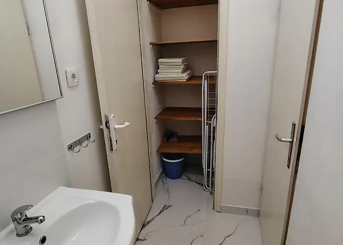 Appartement Studio-apartman Ella