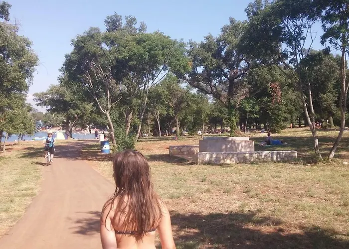 Appartement Studio-apartman Ella